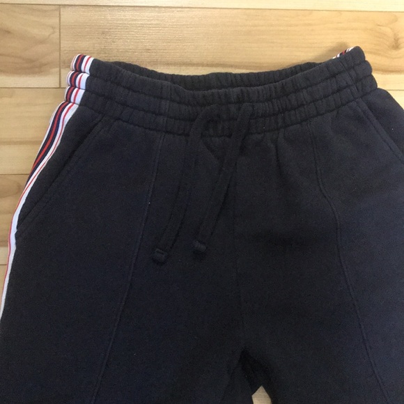 Aritzia TNA striped straight leg sweatpants - Picture 2 of 3